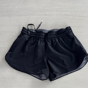 lululemon athletica Reversible Black and Grey Athletic Shorts Size 6